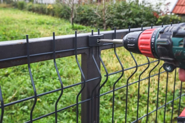 Expert Aluminum Fence Installation in Collinsville, IL Expert Aluminum Fence Installation in Collinsville, IL