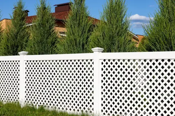 How Long Does A Vinyl Fence Last in Collinsville, IL How Long Does A Vinyl Fence Last in Collinsville, IL