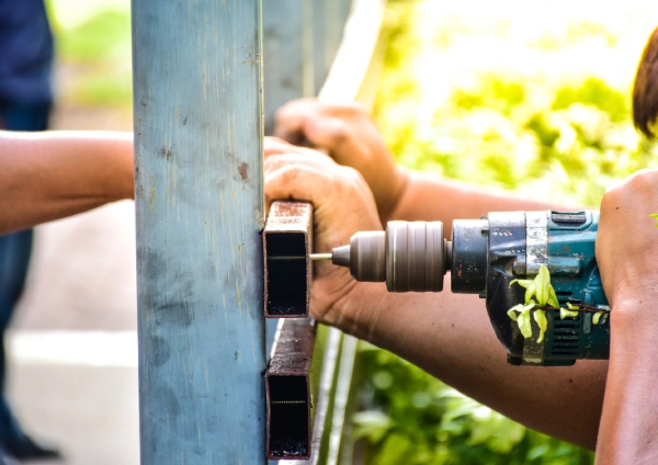 How To Install An Aluminum Fence in Collinsville, IL How To Install An Aluminum Fence in Collinsville, IL