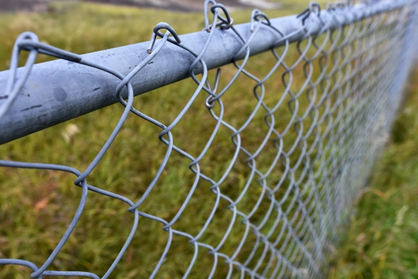 How To Repair A Chain Link Fence in Collinsville, IL