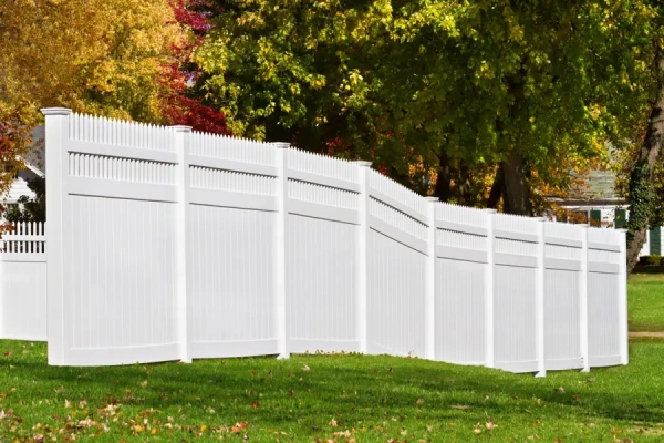 Reliable Vinyl Fence Installation in Collinsville, IL Reliable Vinyl Fence Installation in Collinsville, IL