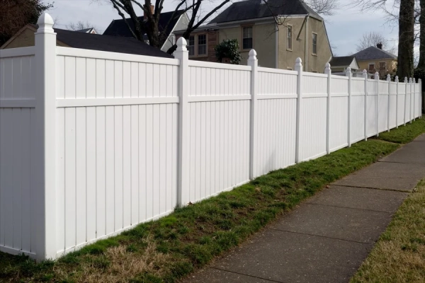 Trusted Vinyl Fence Installation in Collinsville, IL Trusted Vinyl Fence Installation in Collinsville, IL